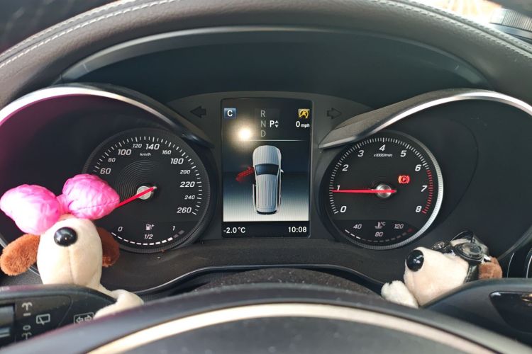 奔驰GLC 2019款 GLC 260 4MATIC 动感型中控内饰14