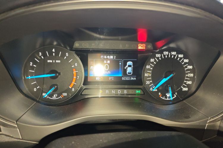 福特 蒙迪欧 2017款 EcoBoost 180 时尚型中控内饰14