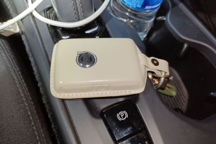 沃尔沃XC40 2021款 T4 四驱智行时尚版中控内饰11