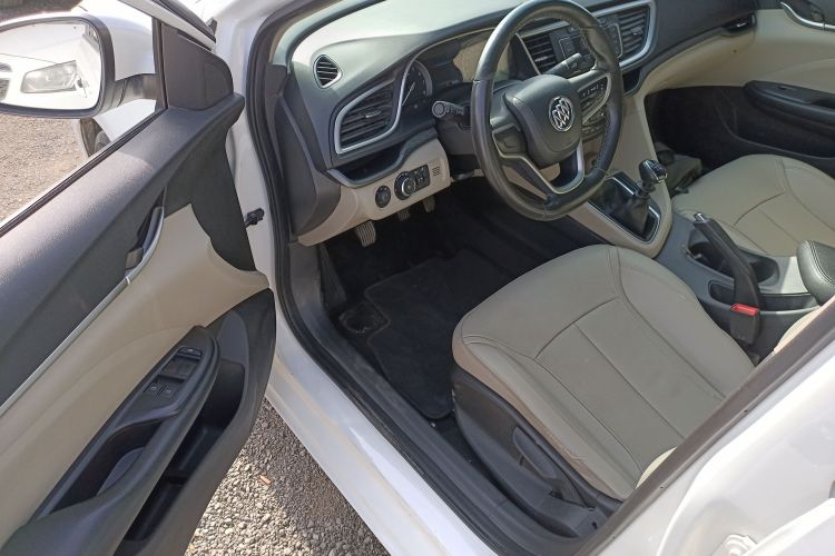 别克 英朗 2018款 15T 手动精英型 国V中控内饰20