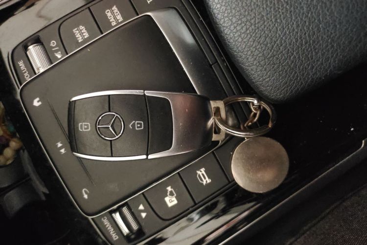 奔驰B级 2021款 B 200 动感型中控内饰7001