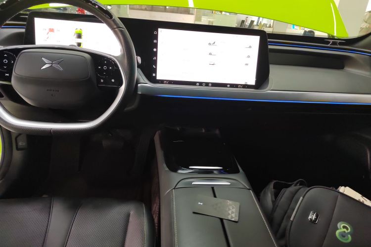 小鹏P7 2021款 670E鹏翼版中控内饰16