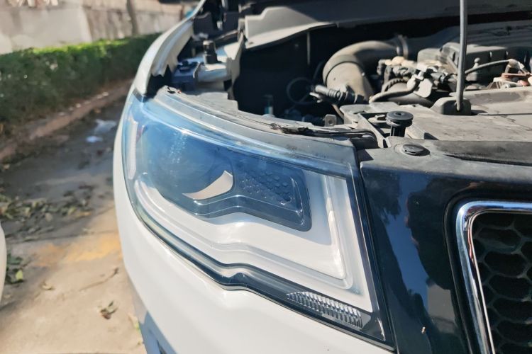 Jeep 指南者 2019款 220T 自动家享炫酷版车身外观8