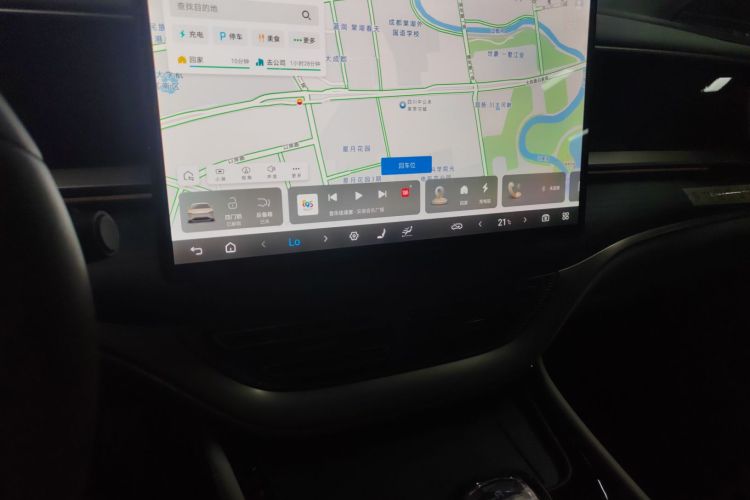 腾势D9 2022款 DM-i 970 四驱旗舰型中控内饰16