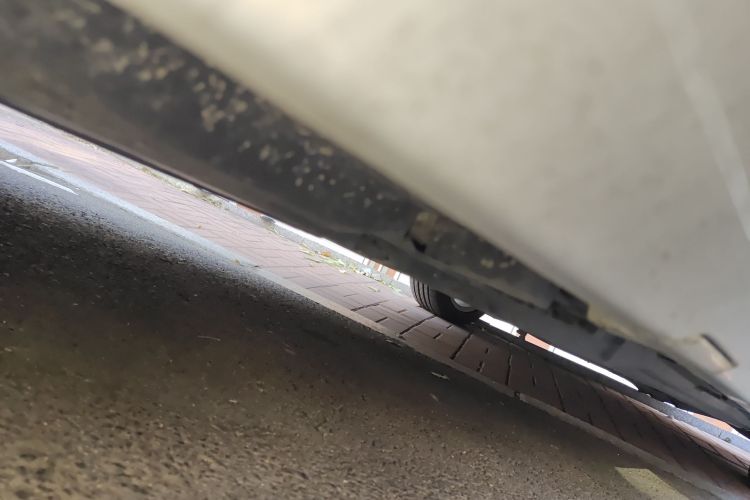 奔驰C级 2020款 改款 C 260 L 运动版局部细节9002