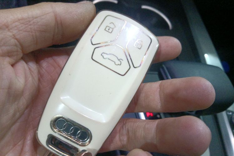 奥迪A4L 2023款 40 TFSI 时尚动感型中控内饰11