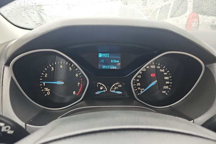 福特 福克斯 2018款 三厢经典 1.6L 自动舒适型智行版局部细节14