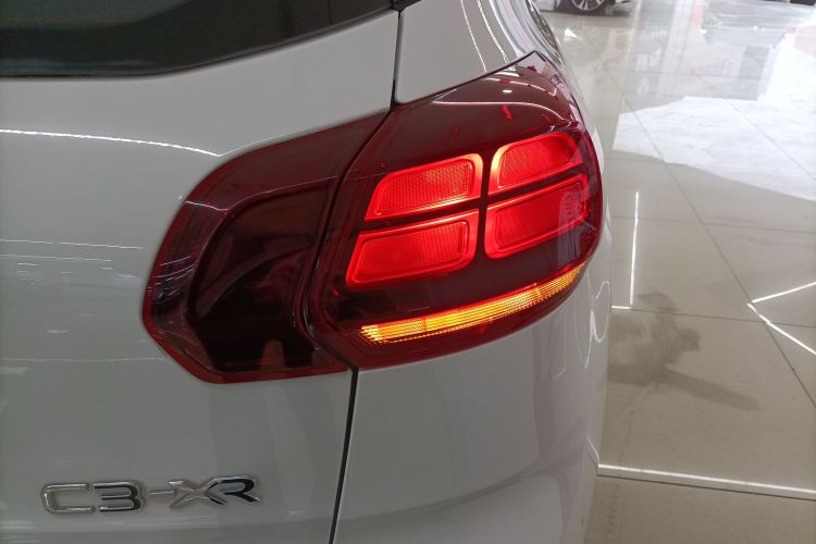 雪铁龙C3-XR 2021款 190THP DCT致尚版车身外观9