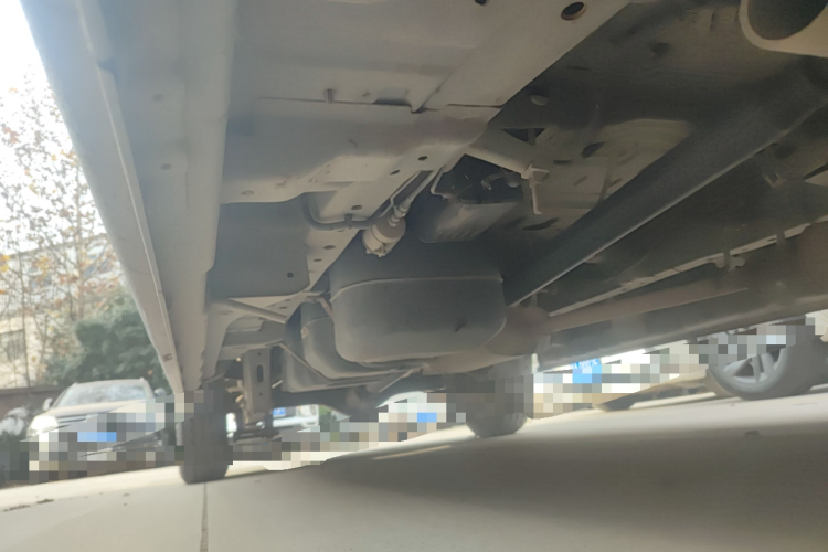 长安凯程 长安睿行M90 2018款 2.0L超值型高顶对开门6座4G94S局部细节9001