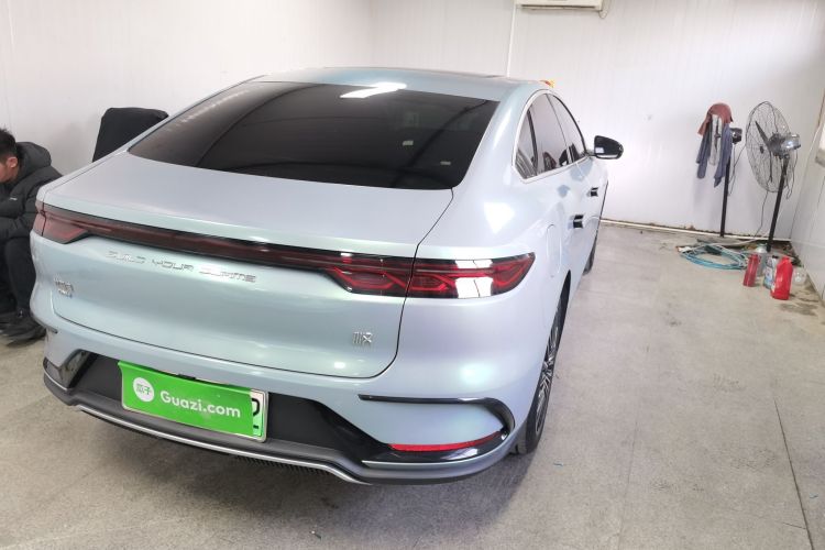 比亚迪 汉 2023款 DM-i 冠军版 121KM 尊荣型车身外观7