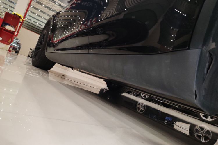 特斯拉 Model Y 2022款 改款 后轮驱动版局部细节9002