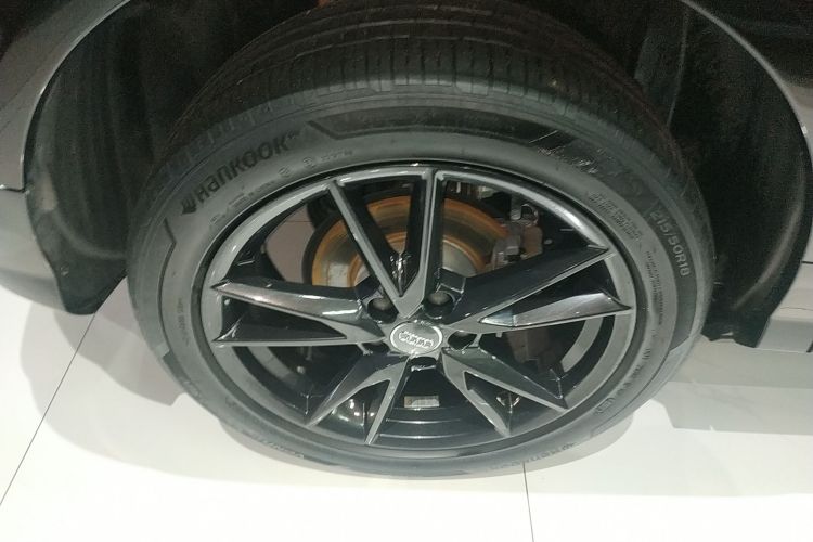 奥迪Q2L 2020款 35 TFSI 进取动感型车身外观6008