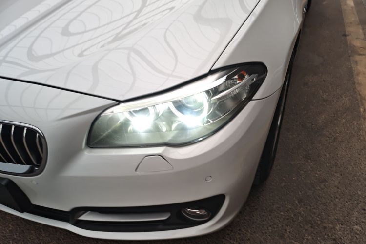 宝马5系(进口) 2015款 520i 典雅型局部细节36