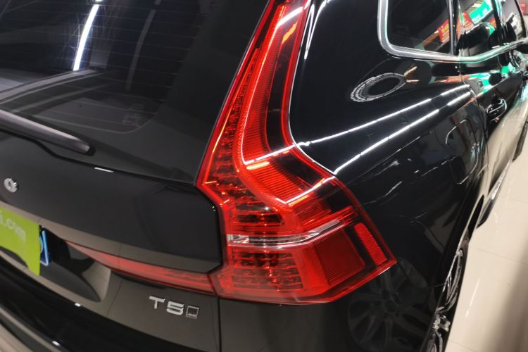 沃尔沃XC60 2021款 T5 四驱智远豪华版车身外观6001