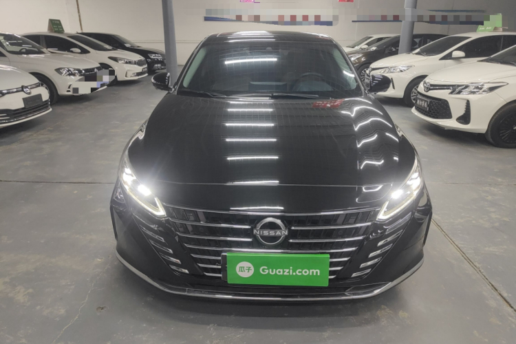 日产 天籁 2022款 2.0L XL-Upr 优享版车身外观2