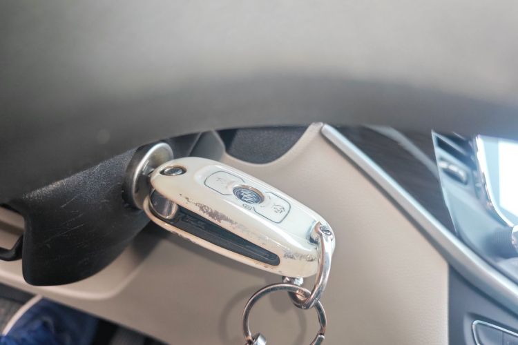 别克 威朗 2018款 三厢 15S 自动领先型中控内饰11