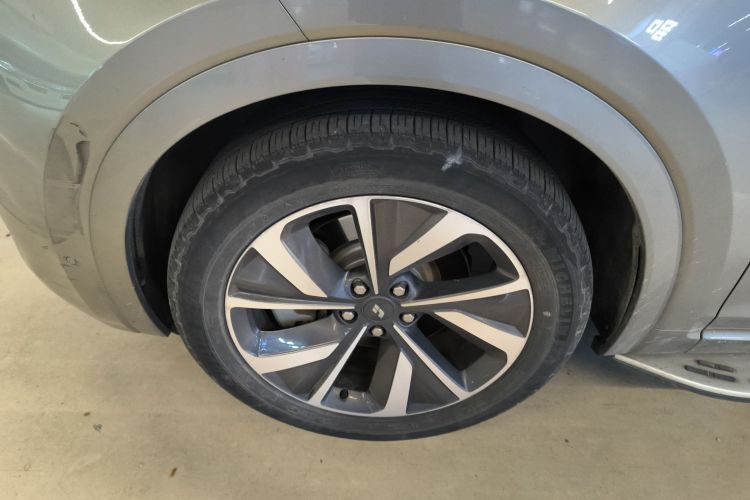 理想汽车 理想ONE 2021款 增程6座版车身外观6001