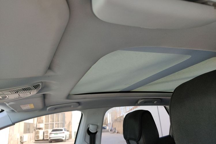 标致4008 2017款 350THP 精英版中控内饰22