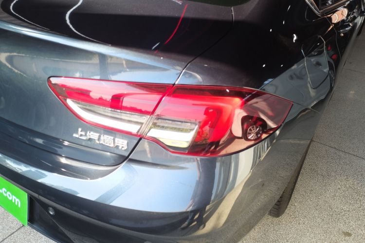 别克 君威 2020款 552T 精英型车身外观9