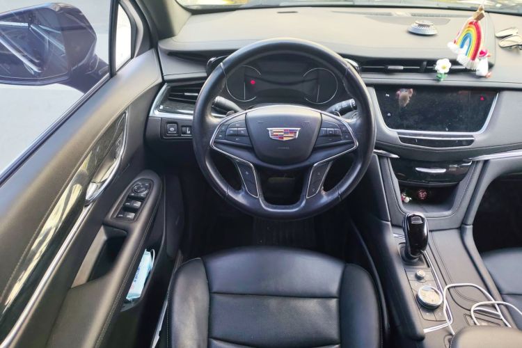 凯迪拉克XT5 2020款 改款 28T 豪华型中控内饰13