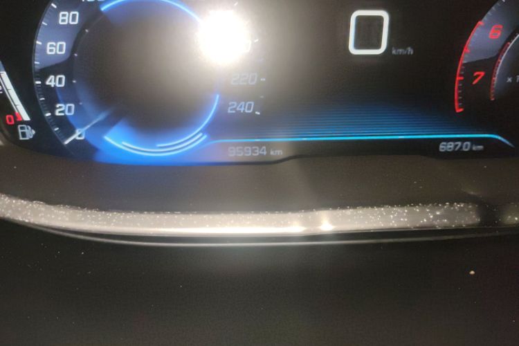 标致4008 2019款 350THP 尝先版中控内饰15