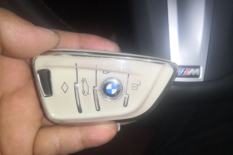 宝马5系 2022款 改款二 525Li M运动套装中控内饰11