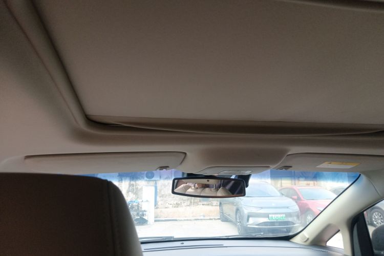 别克GL8 2018款 28T 尊贵型 国VI中控内饰22