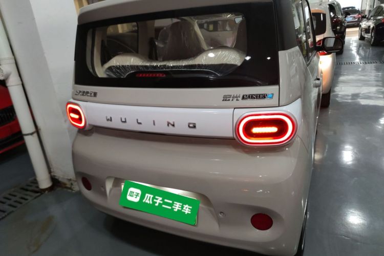 五菱汽车 宏光MINIEV 2024款 第三代 215km 青春版车身外观6