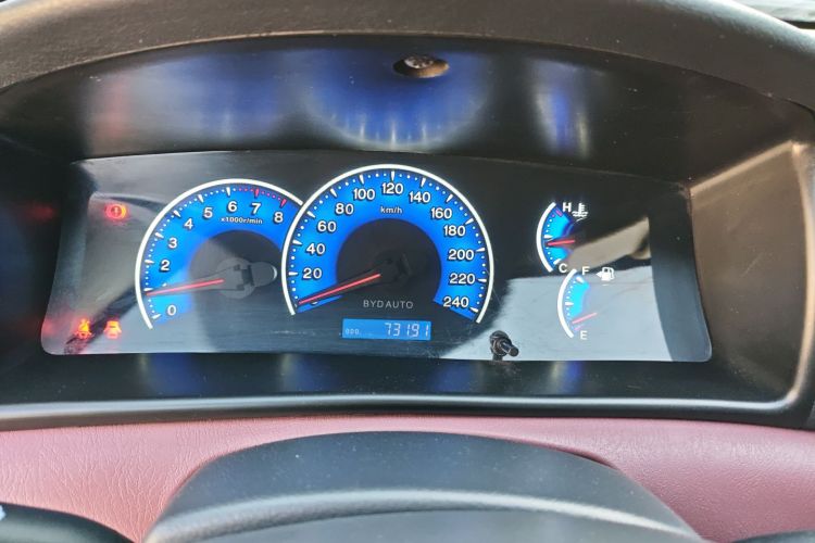 比亚迪F3 2018款 1.5L 手动经典型中控内饰14