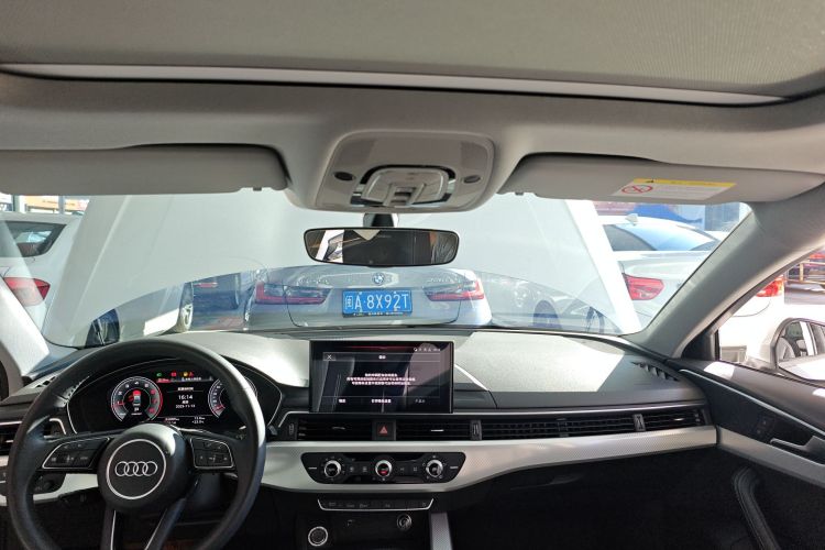 奥迪A4L 2020款 40 TFSI 时尚致雅型中控内饰22