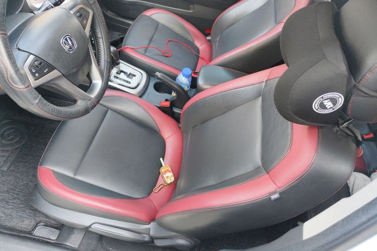 长安 逸动 2015款 1.6L 自动俊酷型 国IV中控内饰19