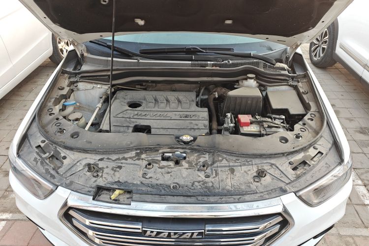 哈弗H6 2021款 运动版 1.5T 自动精英智联型 六边形格栅机舱底盘24