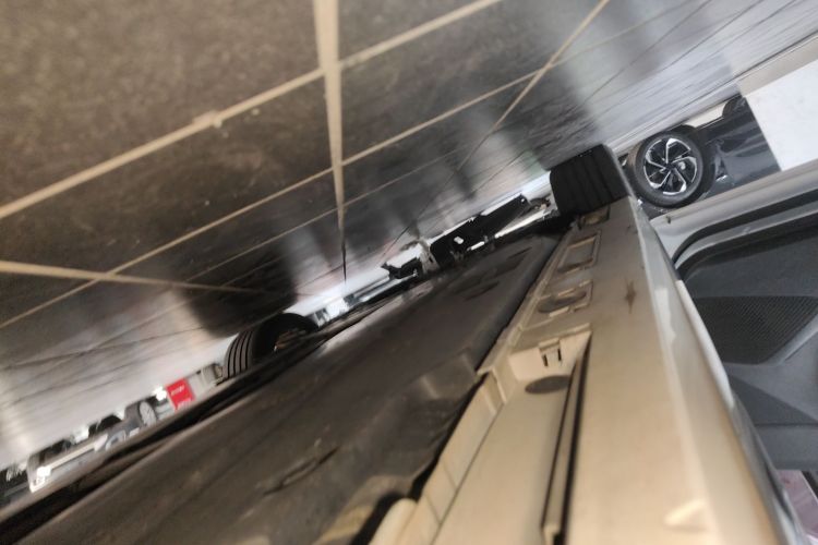 丰田 亚洲狮 2021款 2.0L 尊贵版局部细节9002