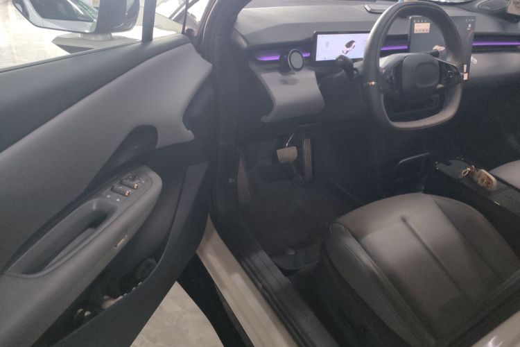 领克Z20 2025款 530km 后驱Pro中控内饰7003