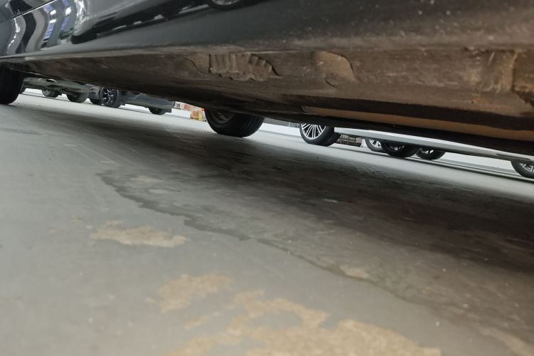 宝马5系 2014款 525Li 领先型局部细节9001