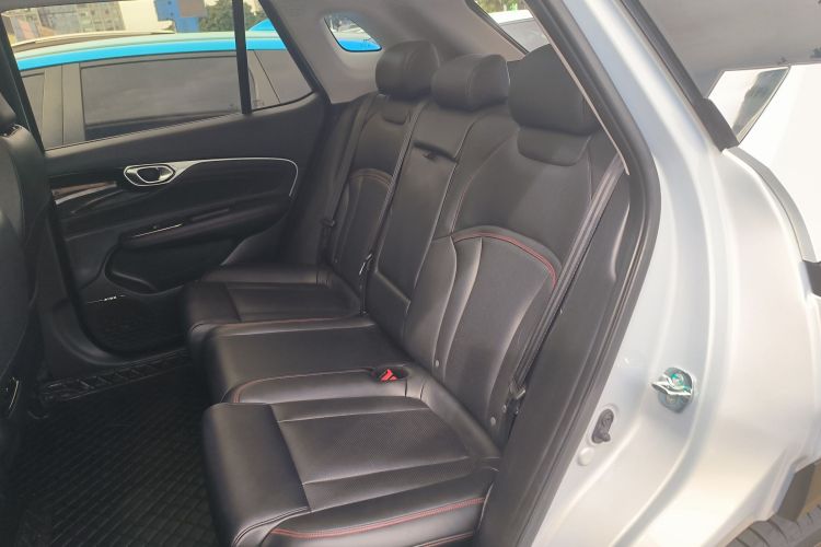 埃安 AION V 2021款 Plus 70 智领版 磷酸铁锂中控内饰21