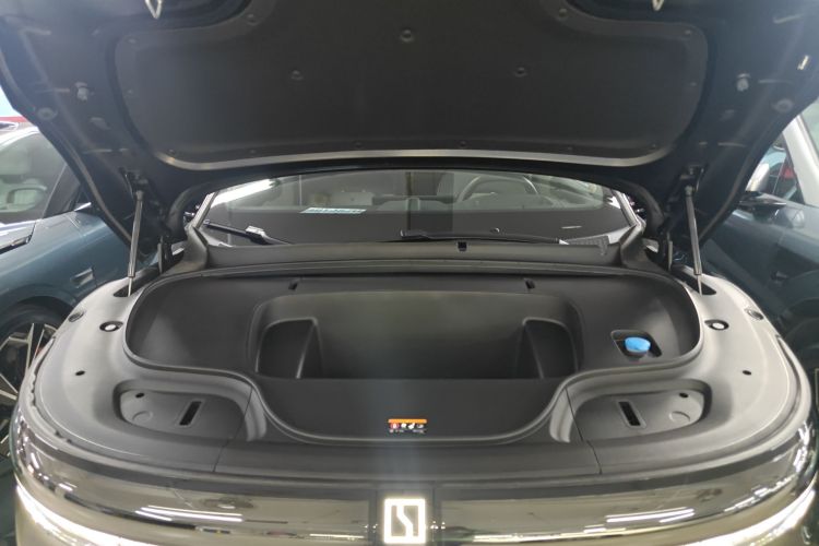 极氪7X 2025款 75kWh 后驱智驾版局部细节24