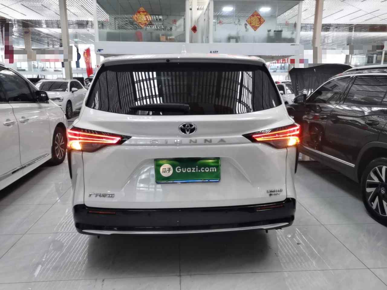 丰田 赛那SIENNA 2024款 2.5L混动 臻享尊贵版(4)