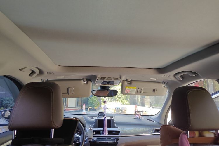 宝马X1 2018款 sDrive18Li 尊享型中控内饰22