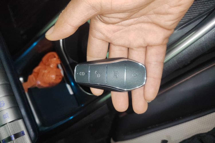 比亚迪 海豚 2021款 405km 时尚版中控内饰7001