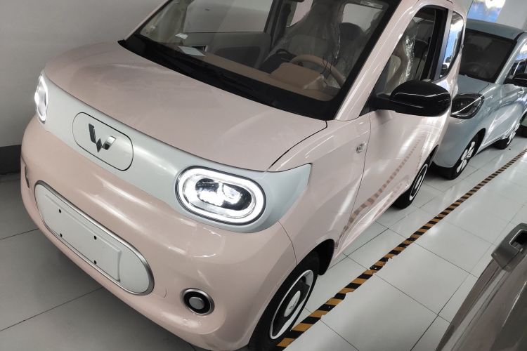 五菱汽车 宏光MINIEV 2024款 第三代 215km 青春版车身外观1