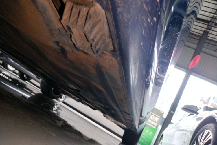 宝马3系 2021款 改款 320Li M运动套装局部细节9002