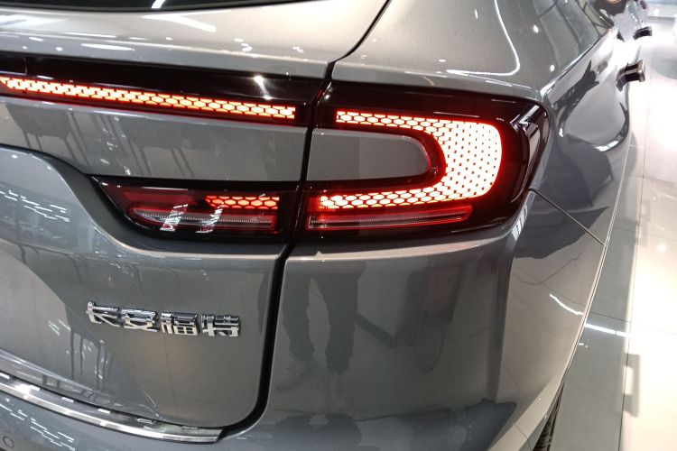 福特 EVOS 2022款 改款 EcoBoost 245 ST-Line车身外观9