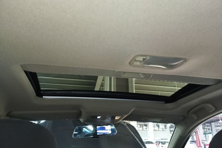 日产 轩逸 2018款 经典 1.6XE+ CVT领先版中控内饰22