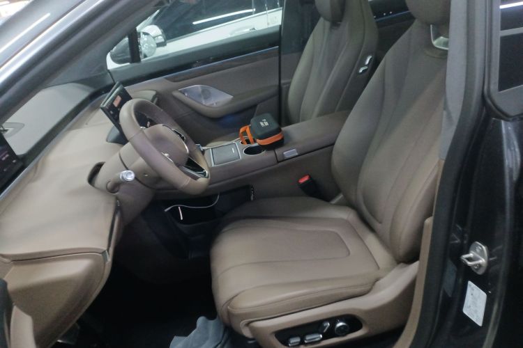 鸿蒙智行 智界R7 2025款 增程 251km Max局部细节19