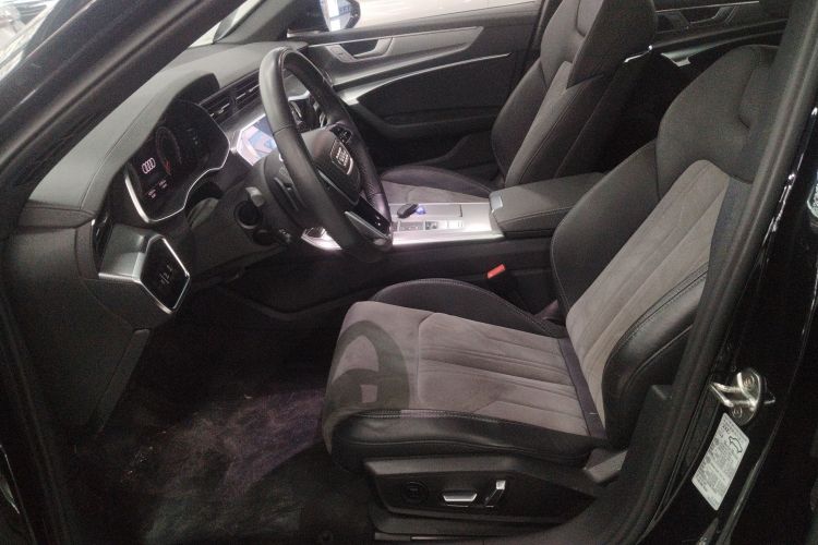 奥迪A6L 2023款 40 TFSI 豪华动感型中控内饰19