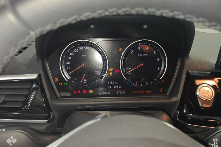 宝马1系 2023款 120i M运动版中控内饰14