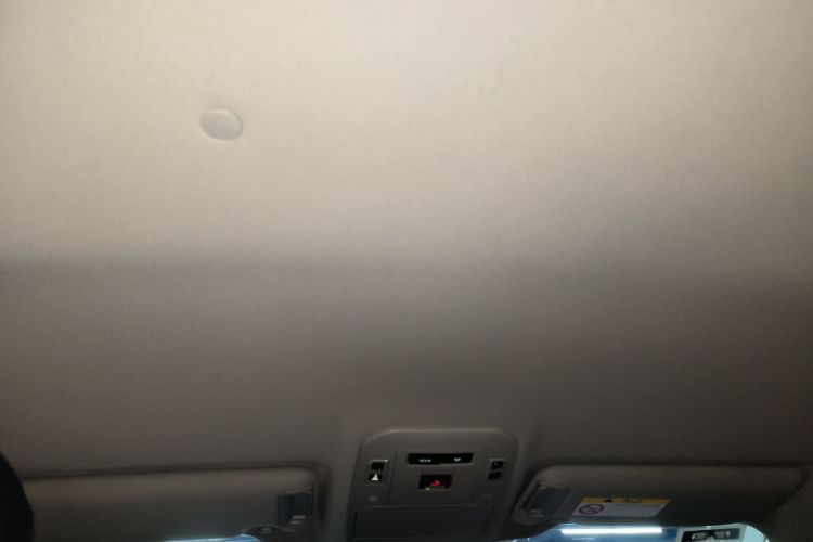 丰田 汉兰达 2024款 2.5L智能电混双擎两驱精英版 5座中控内饰22