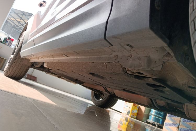 领克06 2025款 Shero 1.5T 紫色特别版局部细节9001