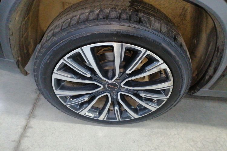 星途凌云 2024款 400T 四驱星尊版车身外观6008